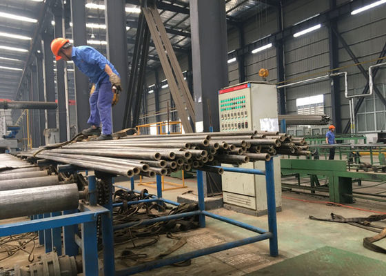 Tubos inconsútiles ASTM A335 ASME SA335 P22 del acero de aleación de la caldera de la central eléctrica