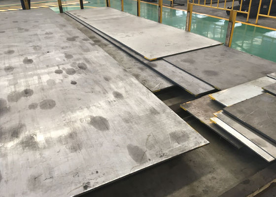 Superficie laminada en caliente en frío Grinded del negro de la hoja de acero de aleación trabajado a máquina para la nave