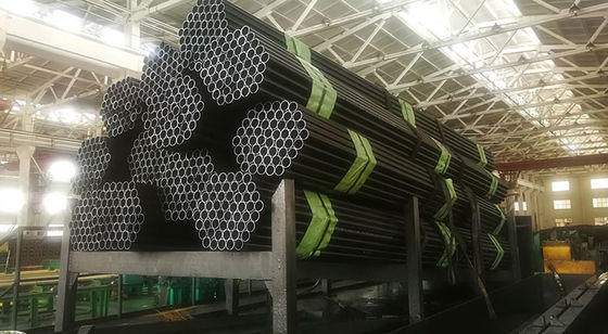 Tubo de acero para calderas sin soldadura Cédula 40 Acero al carbono recubierto con barniz seco A53